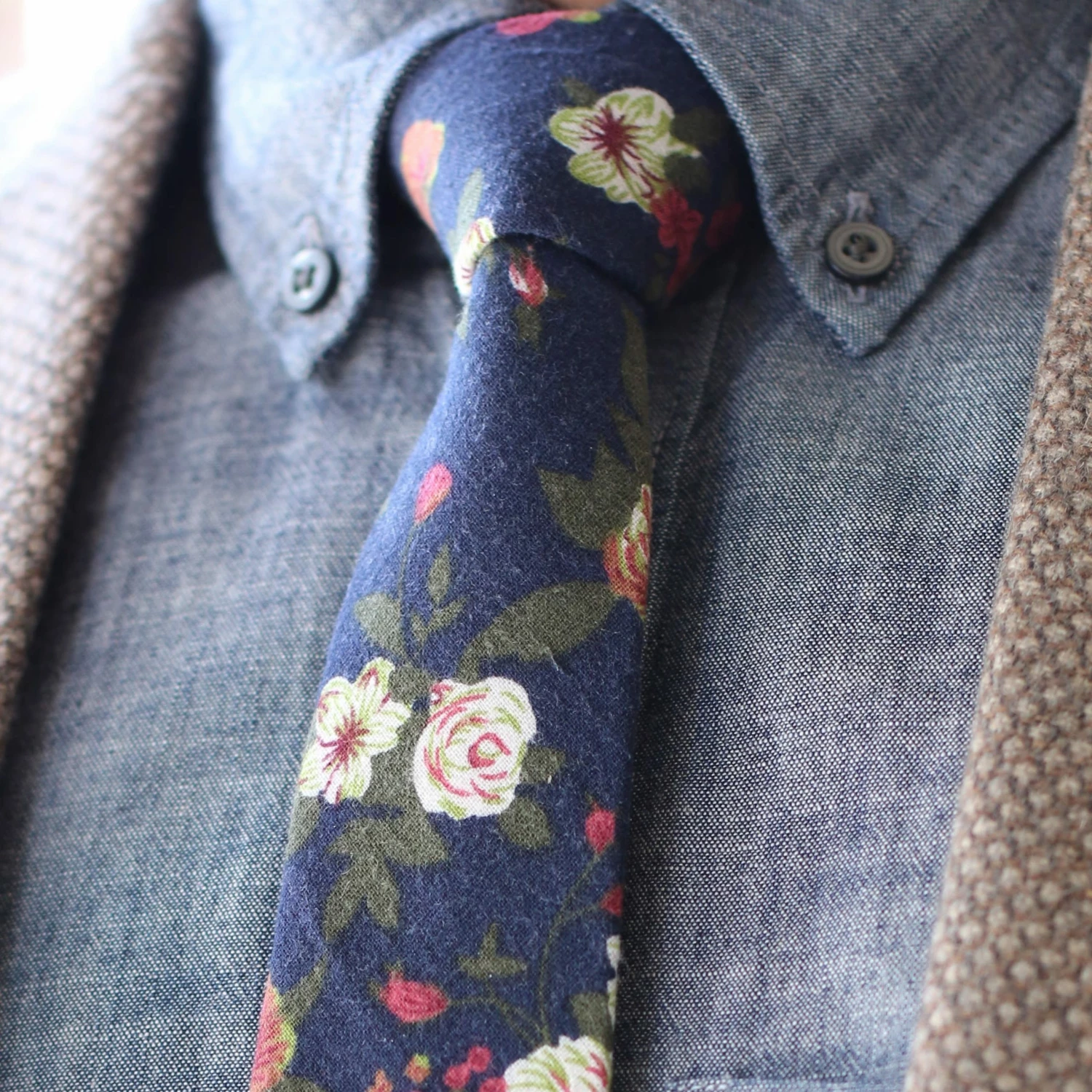 Best reviews of π Tailor Toki Navy Blue & Bold Flower Print Cotton Tie β - Image 5